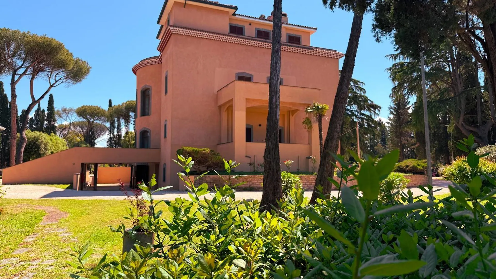 Villa Due Leoni - Casa Per Turismo Cattolico Rome Italy